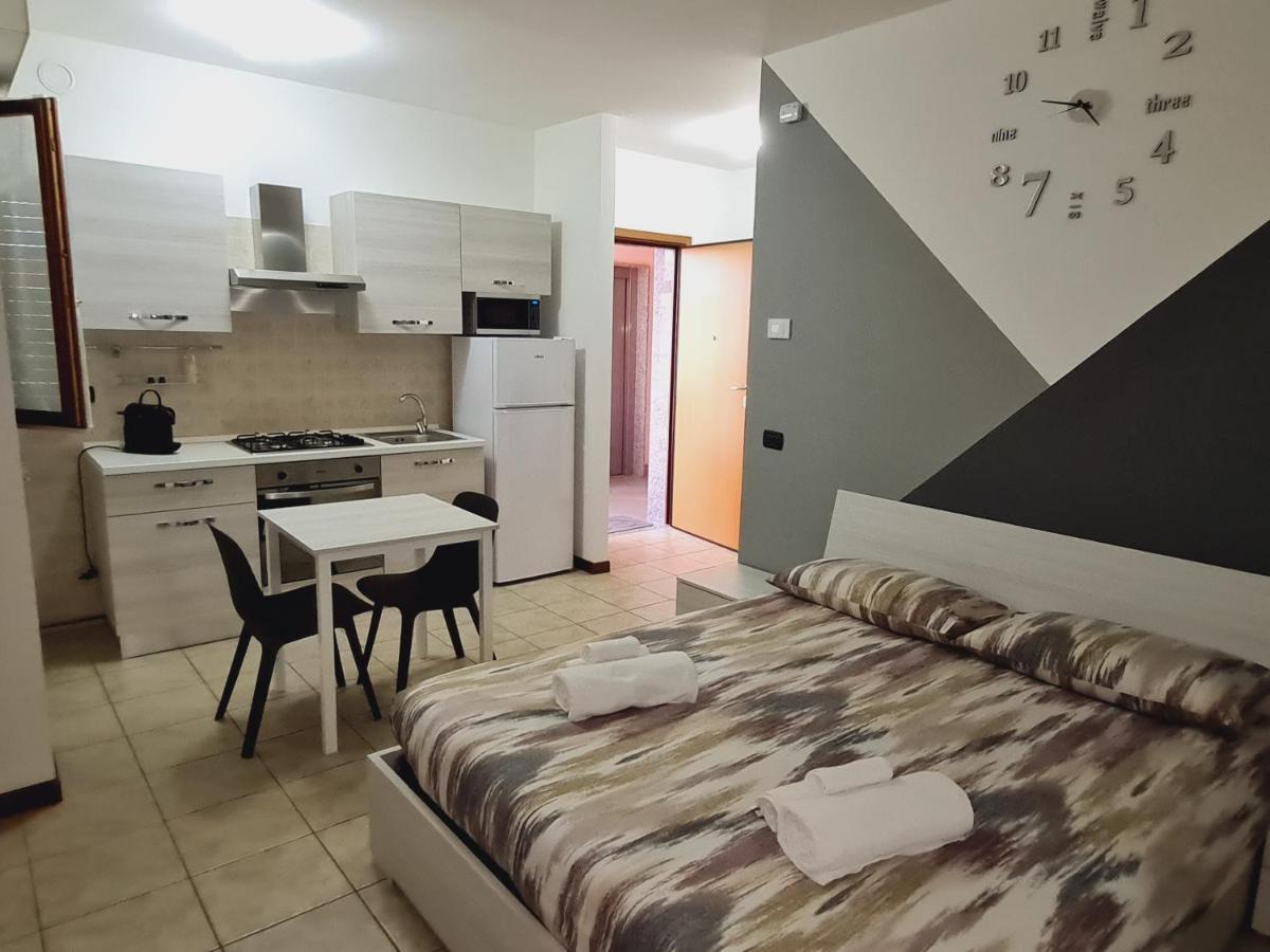 La Casa Di Ida Intero Appartamento Vigevano Bagian luar foto